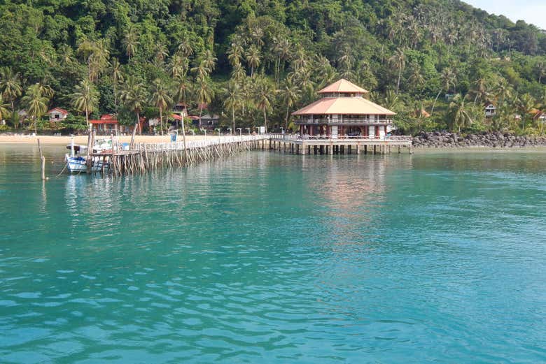 Snorkel & Fishing in Koh Chang - IntroducingBangkok.com